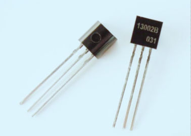 Tension de saturation élevée du circuit VCEO 400V de transistor de la puissance 3DD13002B basse